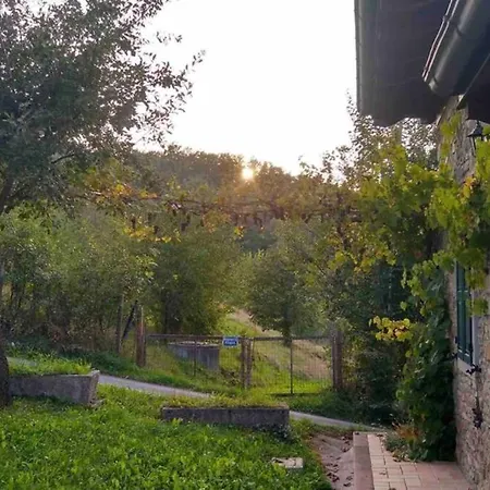 Casa Baratta Borgo Medievale * Acquaria