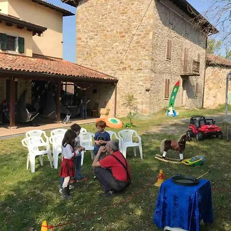 Casa Baratta Borgo Medievale * Acquaria