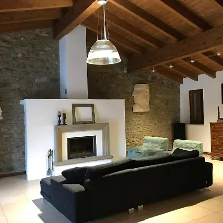 Casa Baratta Borgo Medievale Chalet *